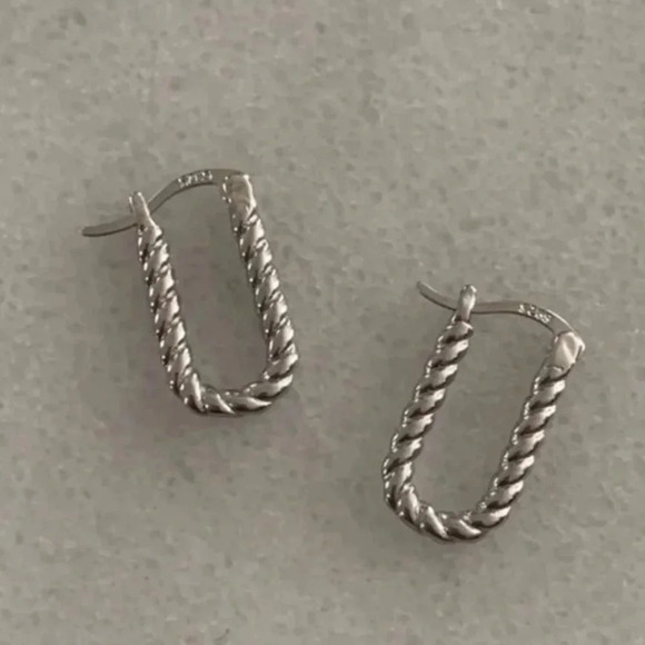 COPY - Sterling Silver Oval Twist Hoop Earrings Brand New - Picture 4 of 4